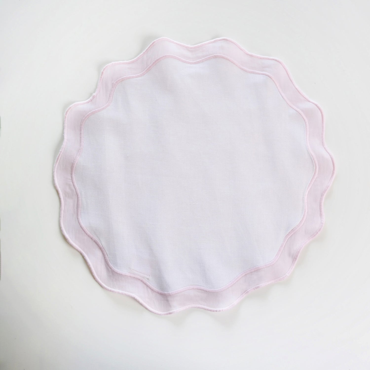 Petal Edge Table Mats - Set of 4