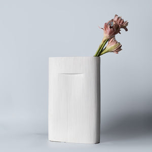 Slentra Ivory Ceramic Vase