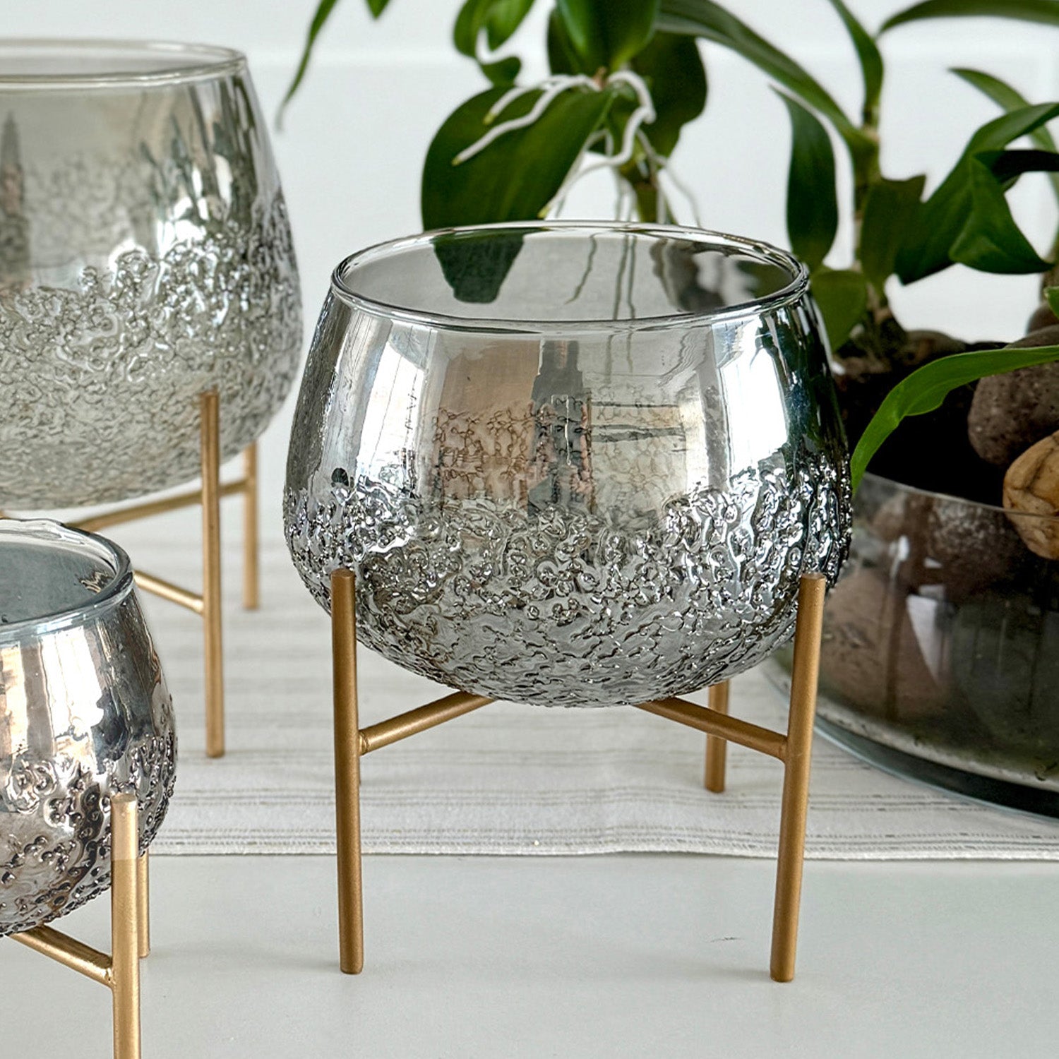 Crackled Votive with Stand - Black