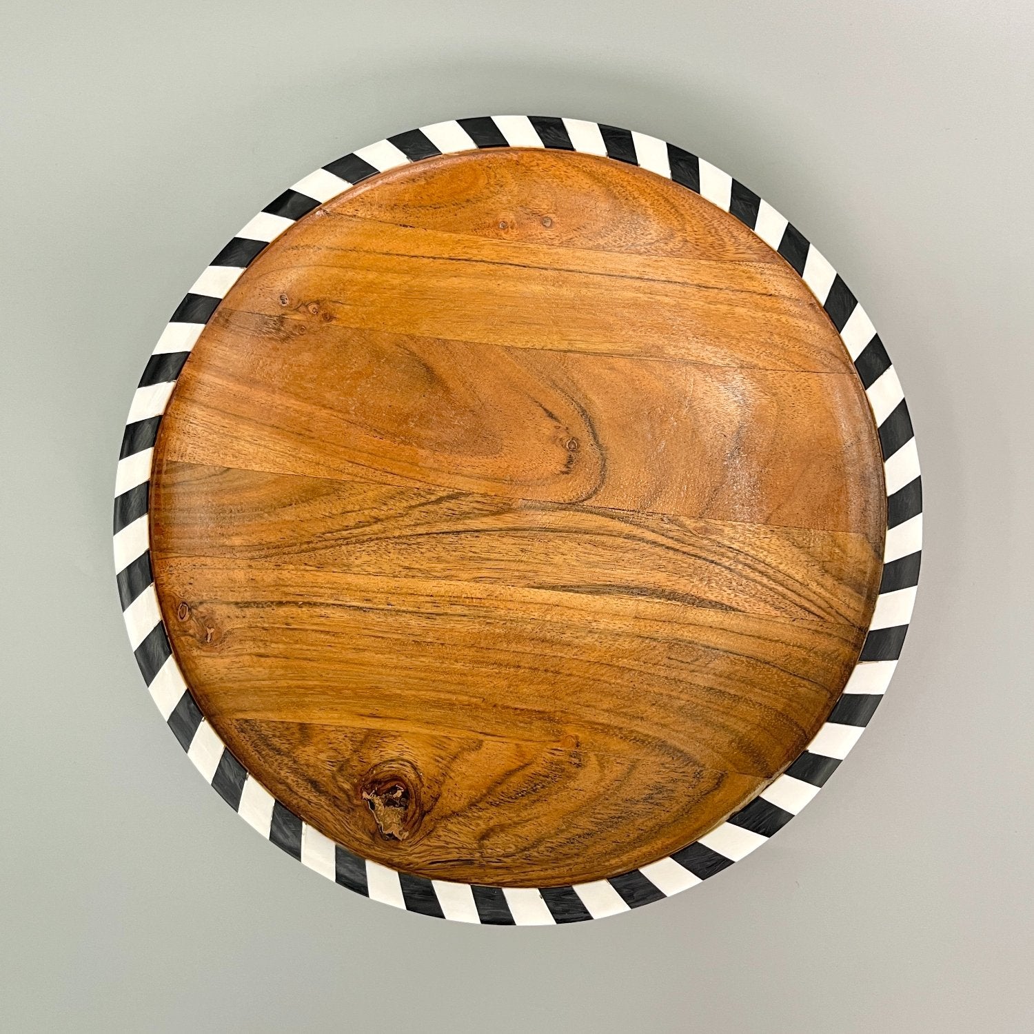 Round Wooden Platter - Uma Black