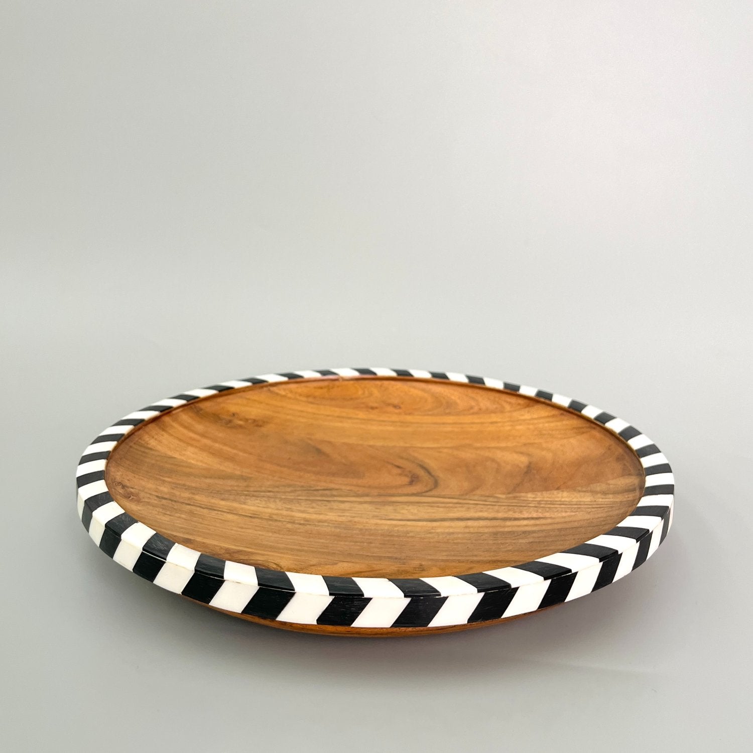 Round Wooden Platter - Uma Black