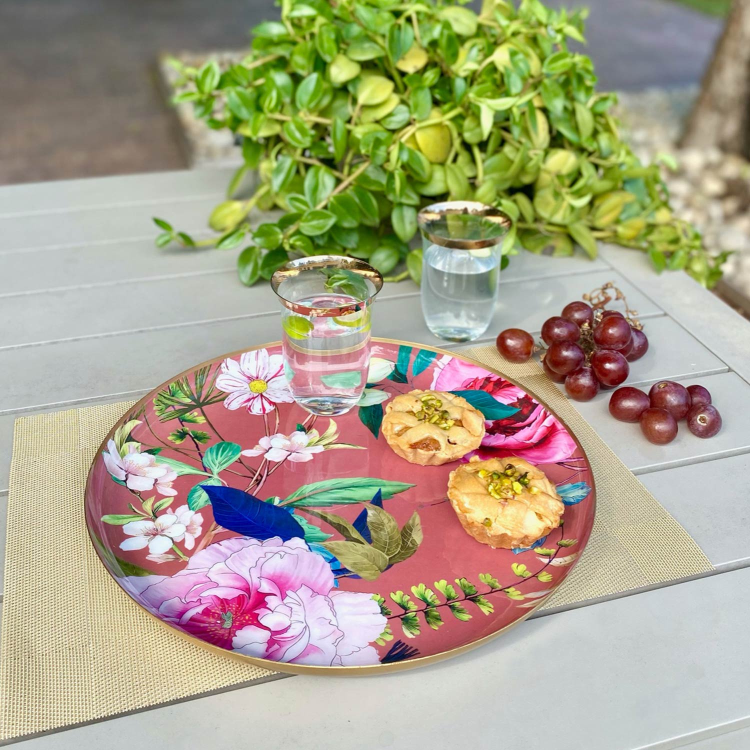 Round Serving Tray - Windsor Blooms