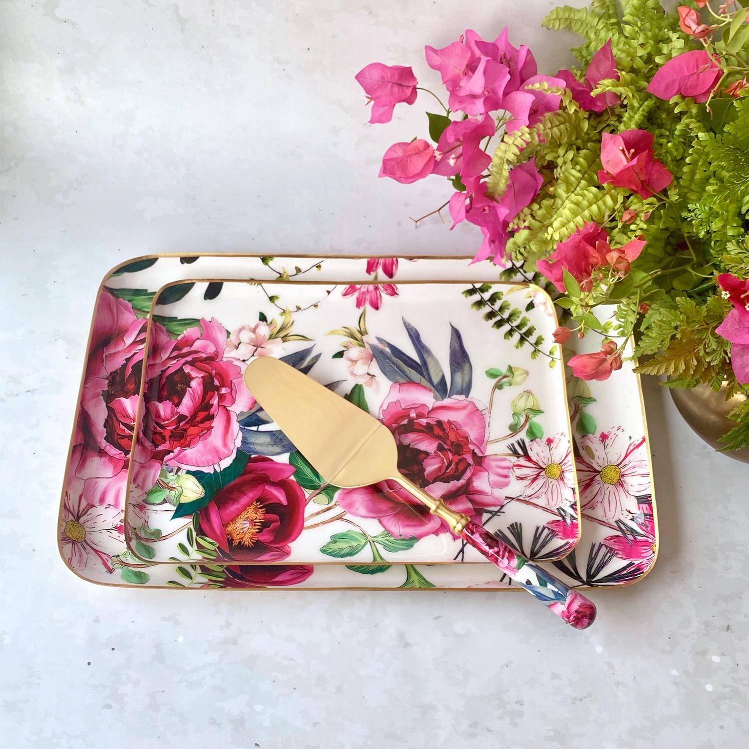 Serving Tray, Large Rectangle - Tudor Blooms