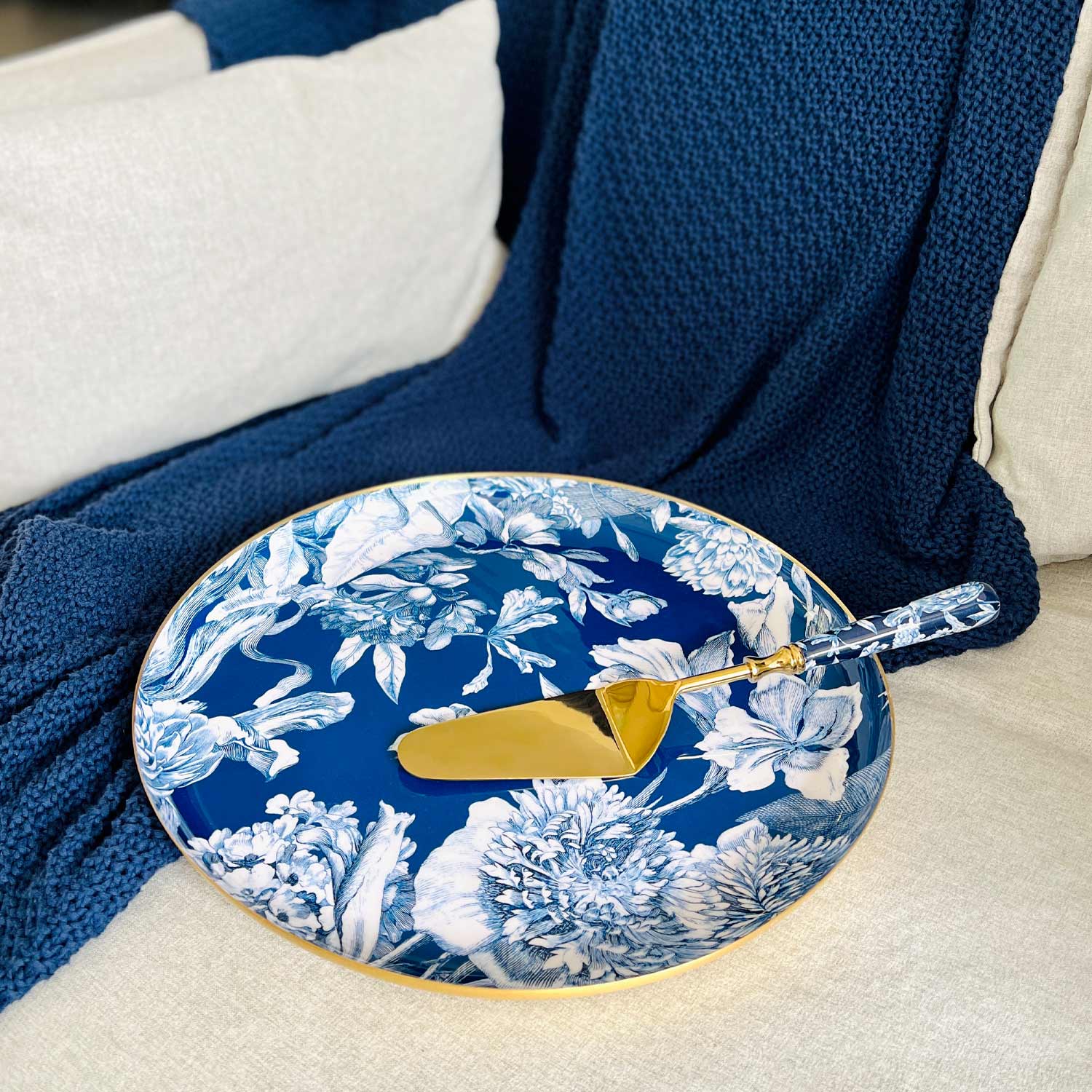 Round Serving Tray - Brittany Bleu