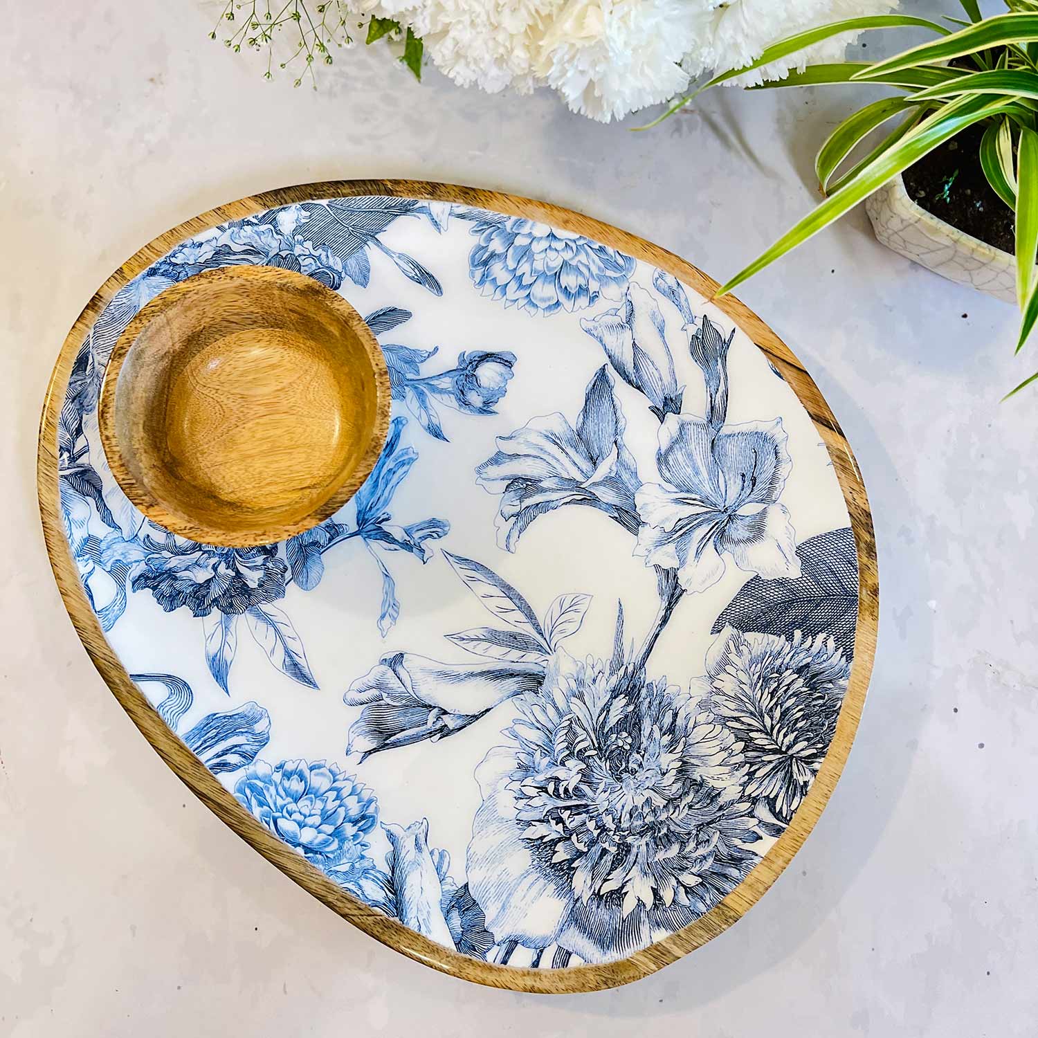 Large Oval Platter with Dip Bowl - Brittany Blanc