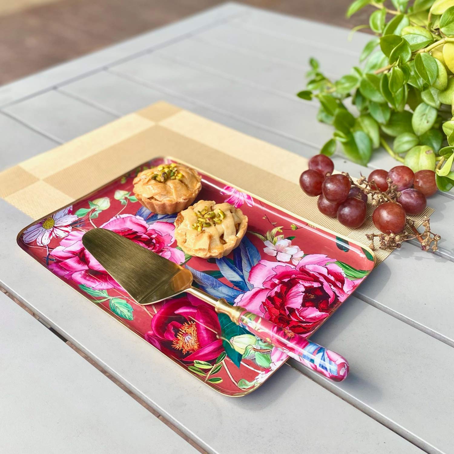 Serving Platters with Server, Gift Set of 8 - Windsor Blooms