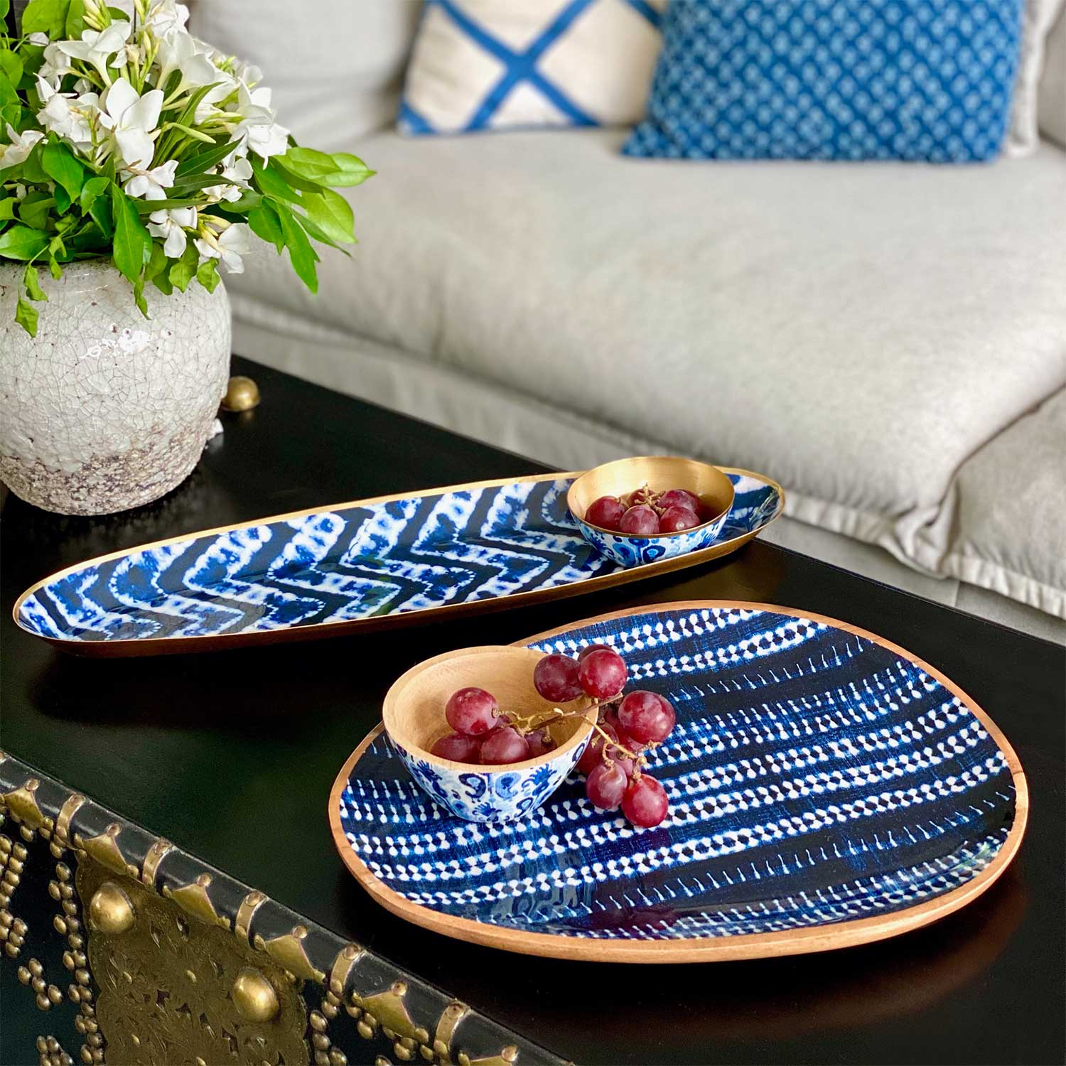 Oval Platters With Dip Bowls, Gift Set of 2 - Bali Island
