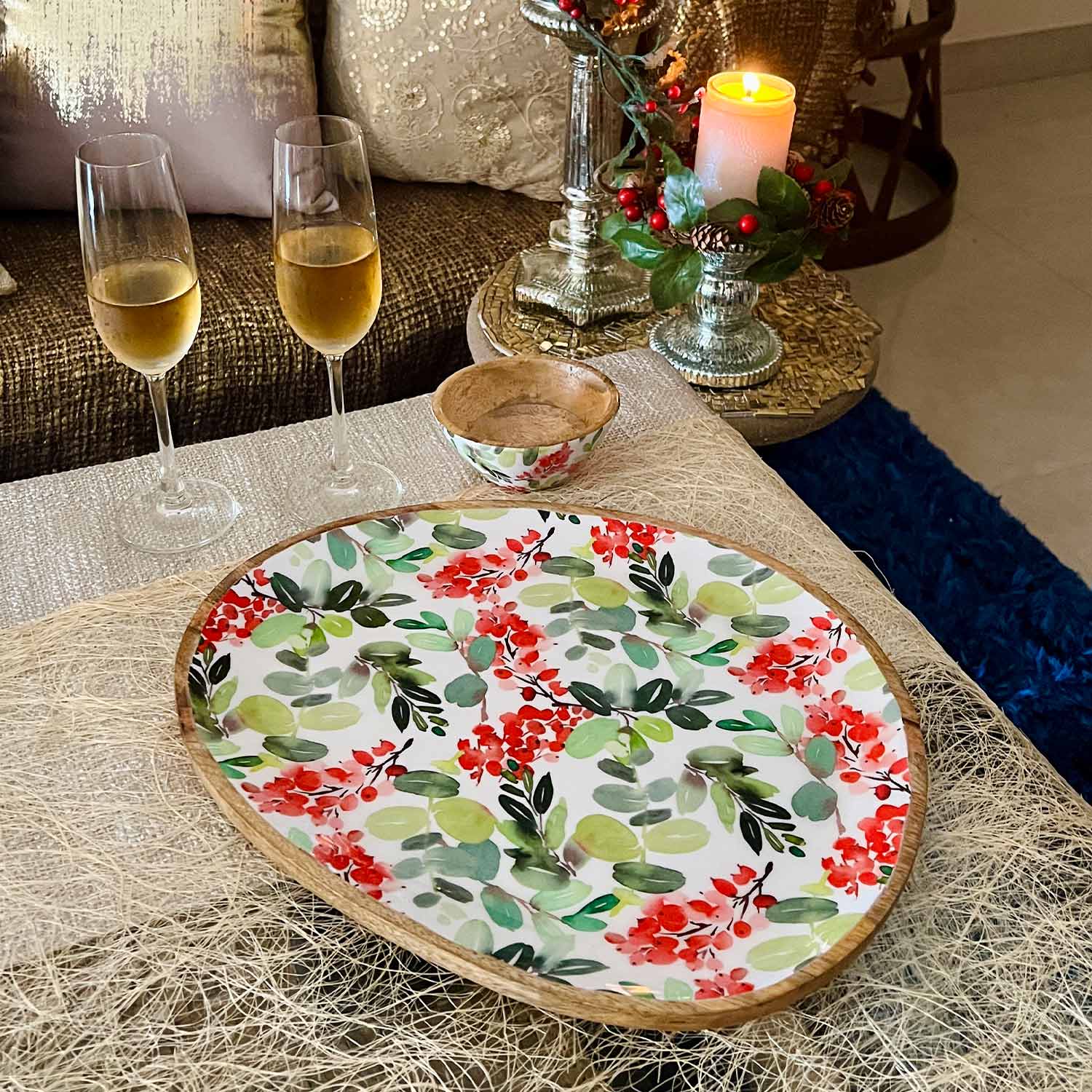Large Oval Platter with Dip Bowl - Holly